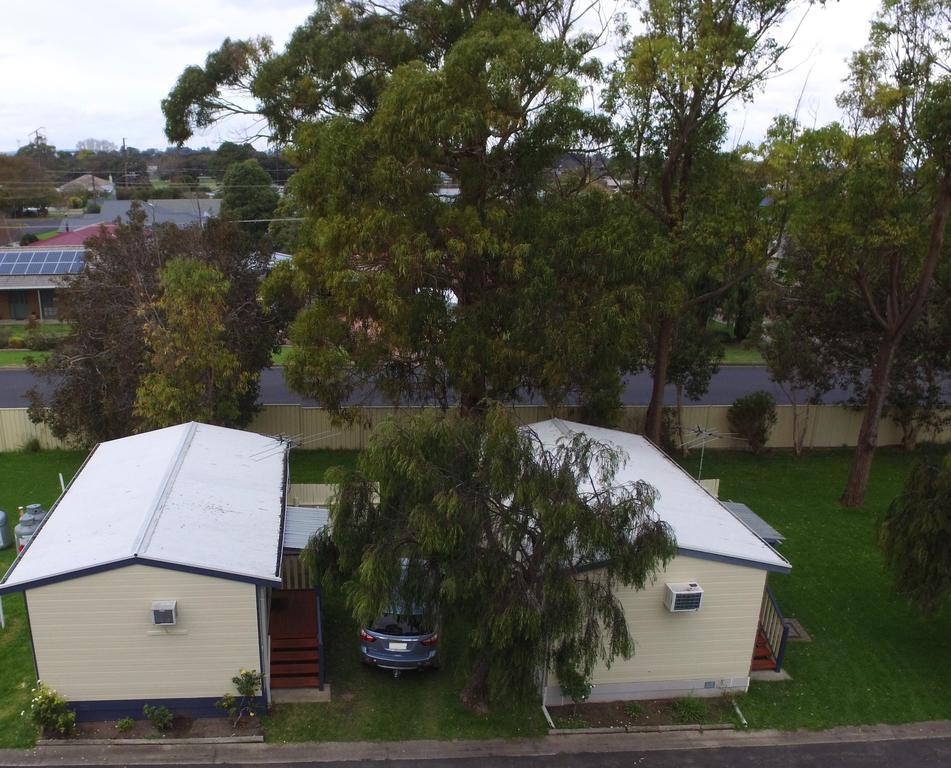 Готель Millicent Lakeside Caravan Park Екстер'єр фото