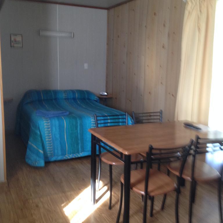Готель Millicent Lakeside Caravan Park Екстер'єр фото